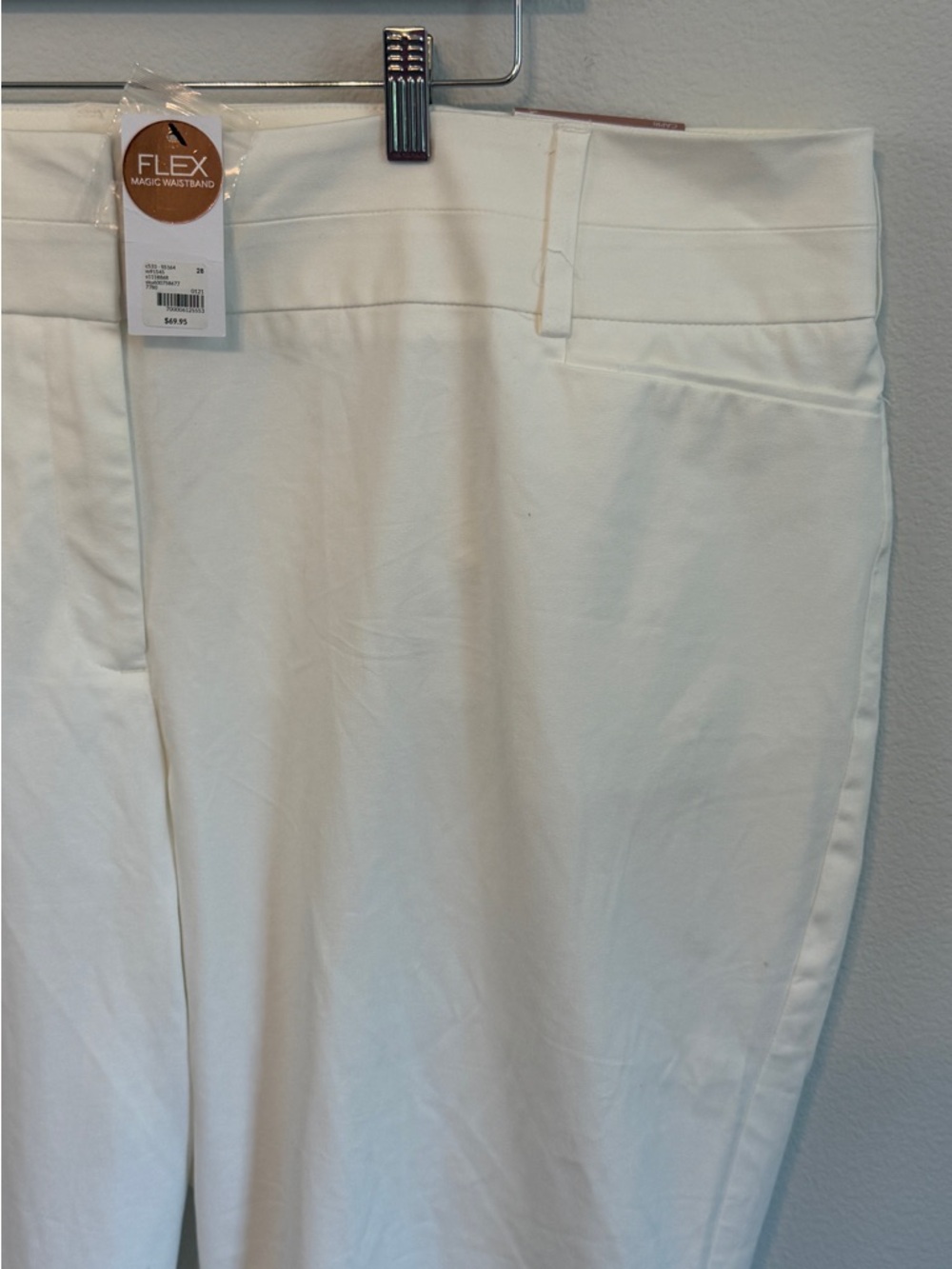 Lane Bryant White Capri Pants - Picture 2 of 11